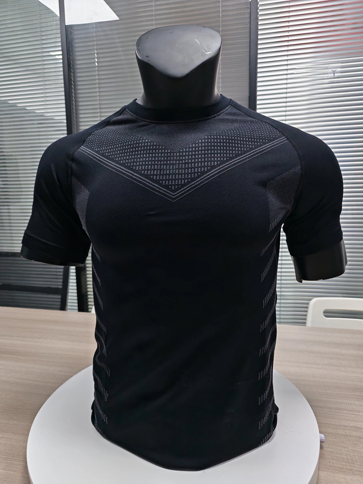 OEM Custom Men's Knitted Compression Shirt
